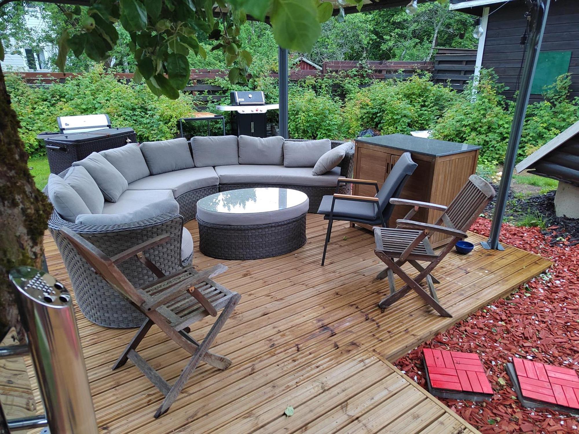 Relax & Recharge - A Unique Suite With A Touch Of Luxury - Hot Tub And Sauna Inspired Decor #Not A Real Sauna# Easy City Access - Direct Train 15 Min To City 헬싱키 외부 사진