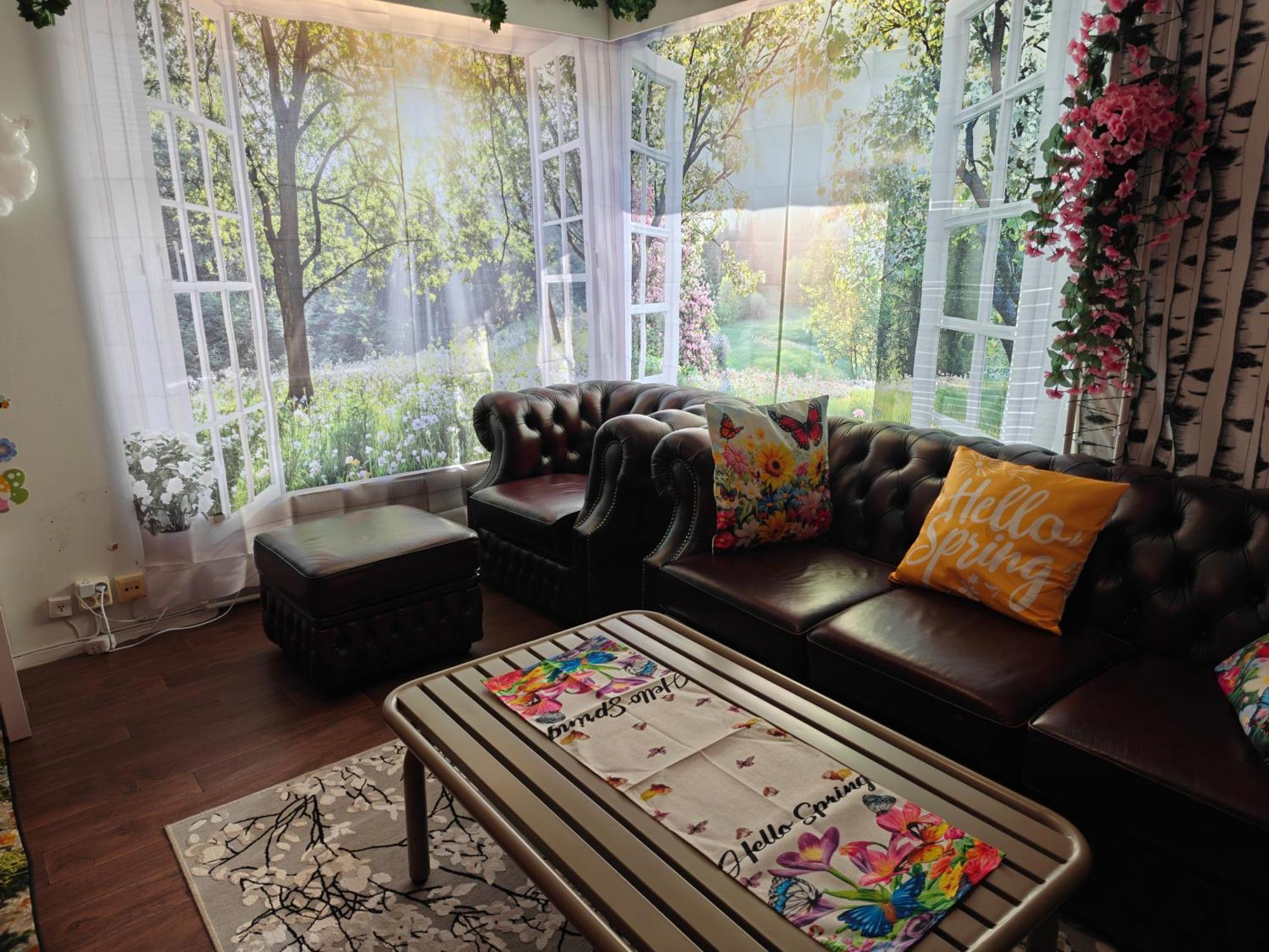 Relax & Recharge - A Unique Suite With A Touch Of Luxury - Hot Tub And Sauna Inspired Decor #Not A Real Sauna# Easy City Access - Direct Train 15 Min To City 헬싱키 외부 사진